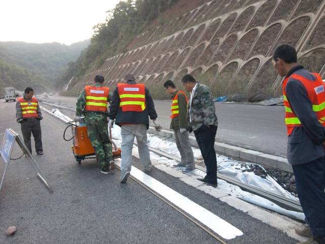 標(biāo)線涂料 標(biāo)線涂料